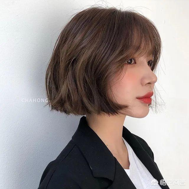 年轻女性都有什么短发型(图10)