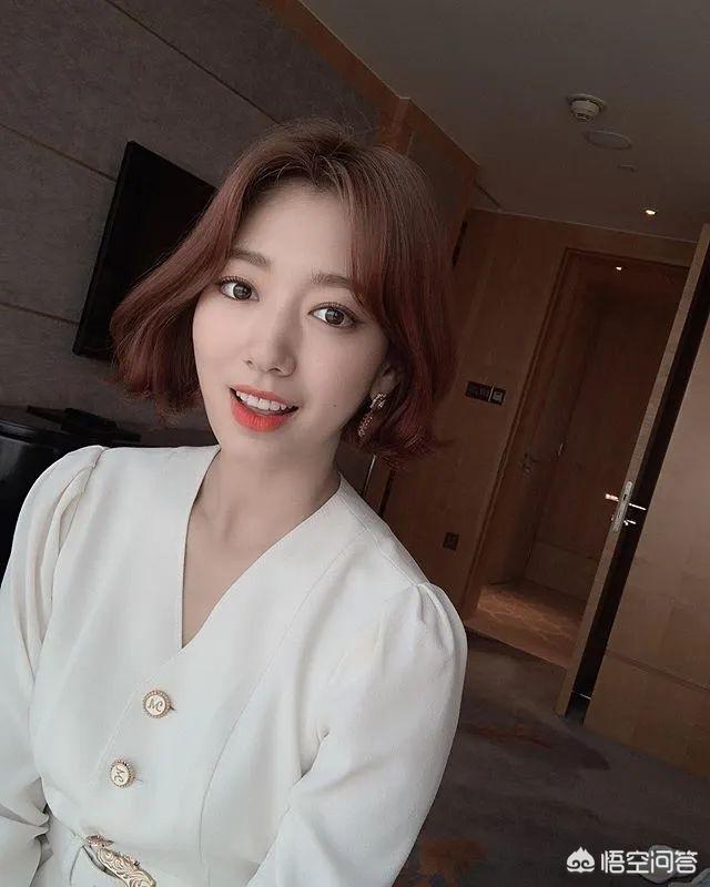年轻女性都有什么短发型(图4)