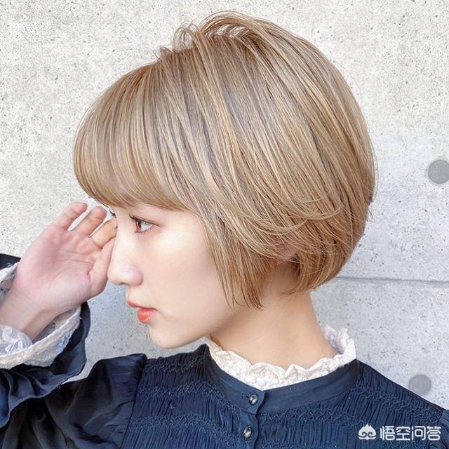 年轻女性都有什么短发型(图13)