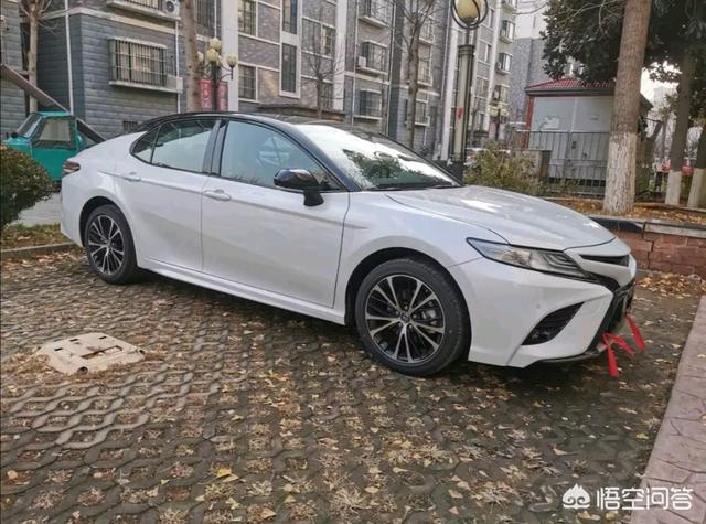 玛莎拉蒂无边框suv价格，凯美瑞2.5s锋尚版落地多少钱