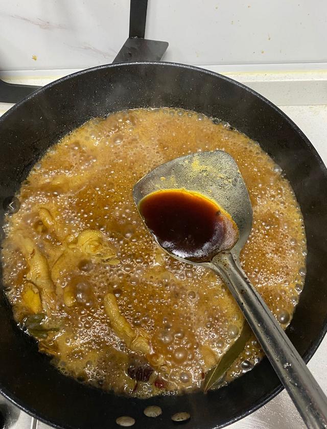 红烧鸡爪怎么做好吃-红烧鸡爪怎么做好吃又简单视频
