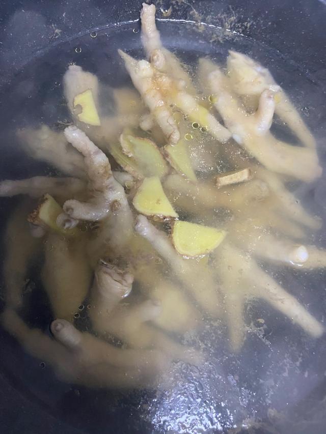 红烧鸡爪怎么做好吃-红烧鸡爪怎么做好吃又简单视频