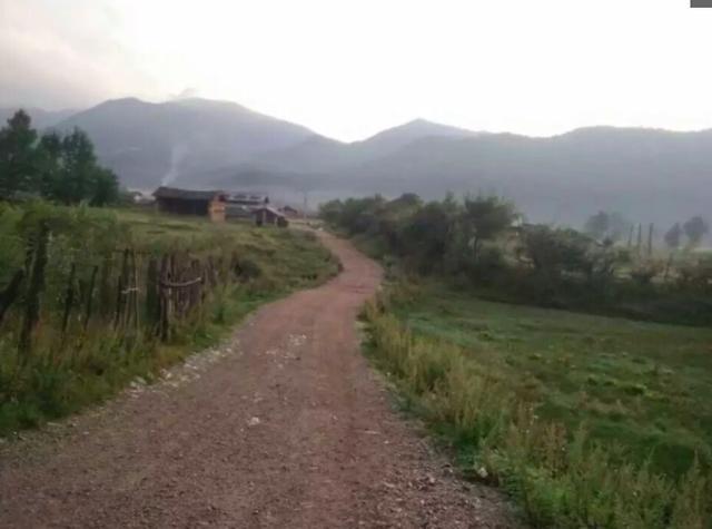 从丽江徒步到香格里拉的具体路线