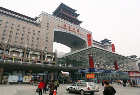 南京南站跳轨事件