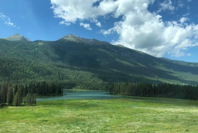 喀纳斯旅游穿搭夏季， 喀纳斯旅游穿搭夏季图片