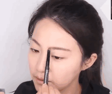 淡装化妆技巧
