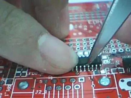 贴片电源ic如何焊接？贴片ic怎么焊接