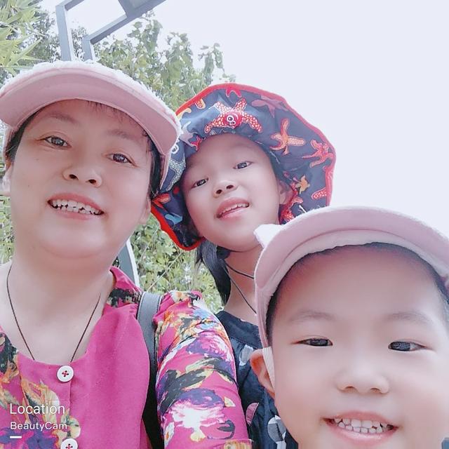 旅游穿搭帽子颜色， 旅游穿搭帽子颜色搭配