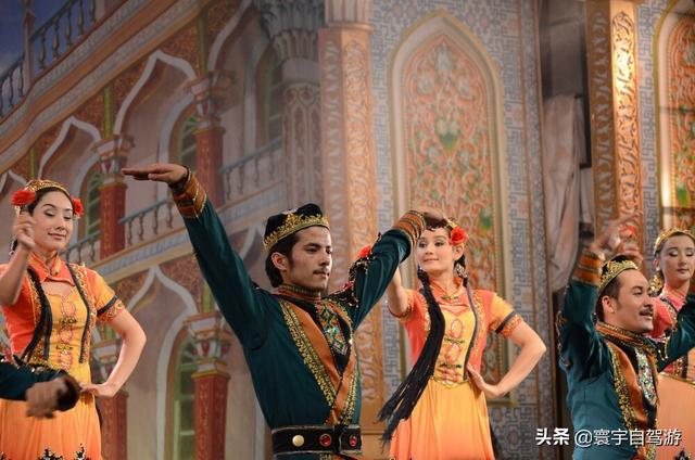 新疆龙湖旅游攻略路线， 新疆龙湖旅游攻略路线图