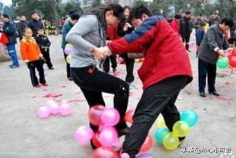 早会活跃气氛小游戏有什么？谁知道20多个人开晨会玩的游戏？