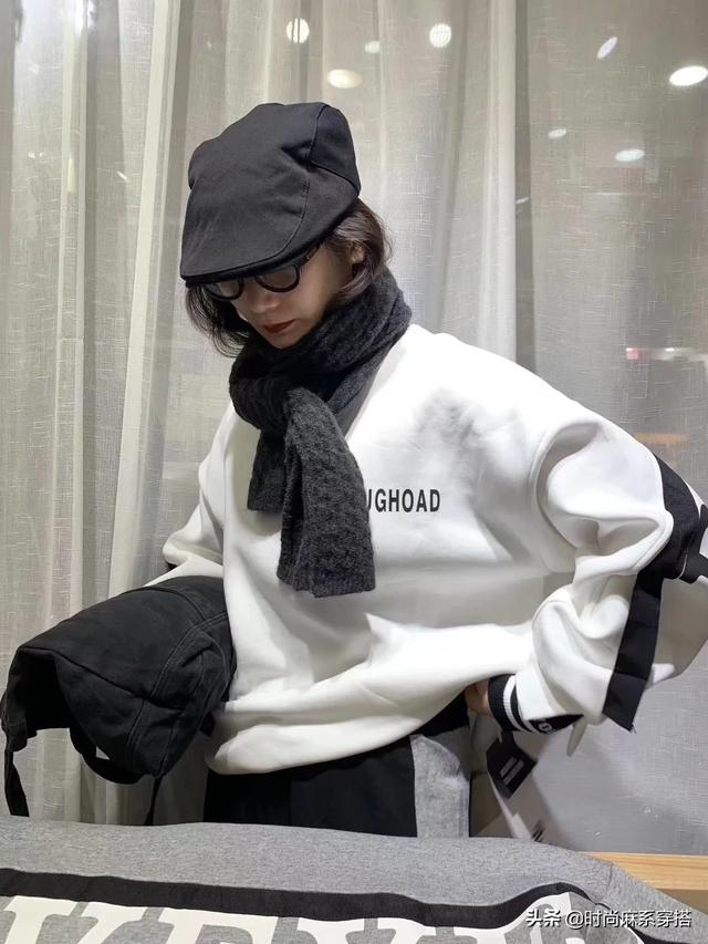 如何选对服装色彩搭配技巧(图39)
