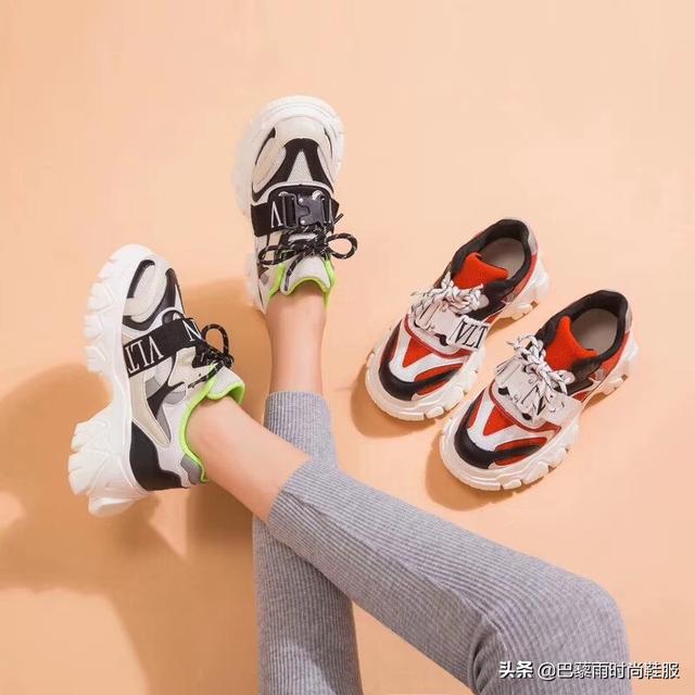 最容易搭配的鞋子女鞋