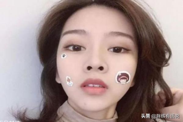 发型图片女2020最新款(女生发型2020流行发型？)