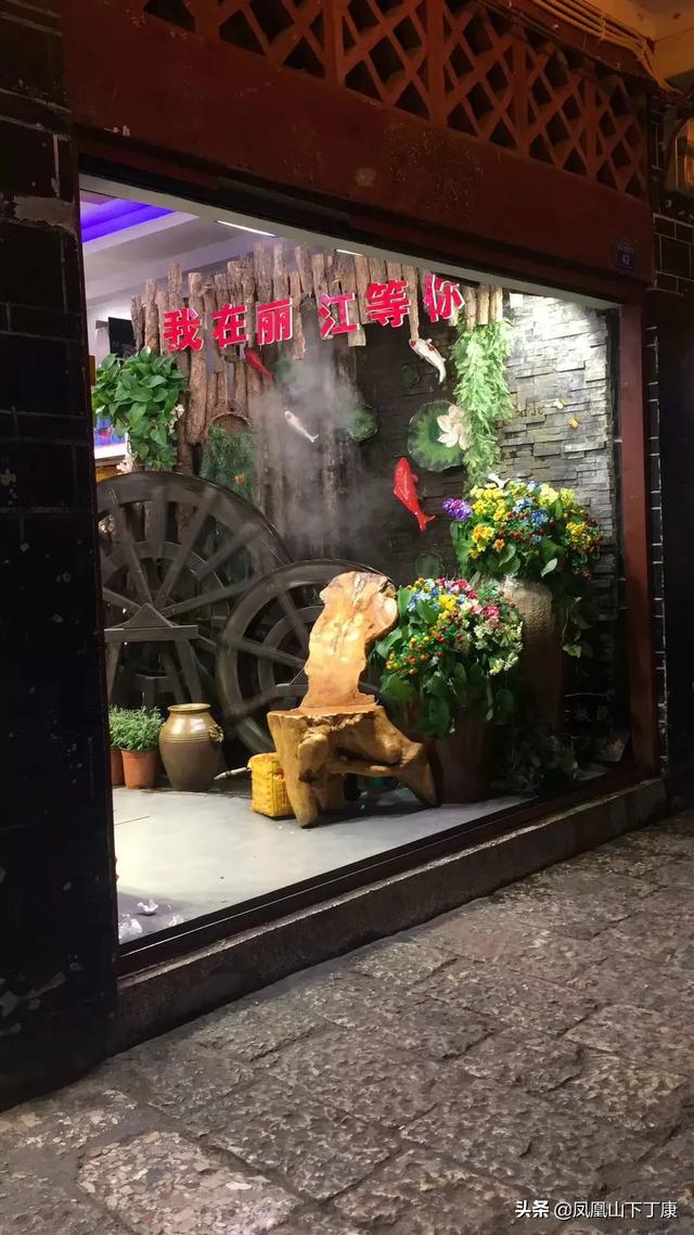 夏天云南必去的景点图片