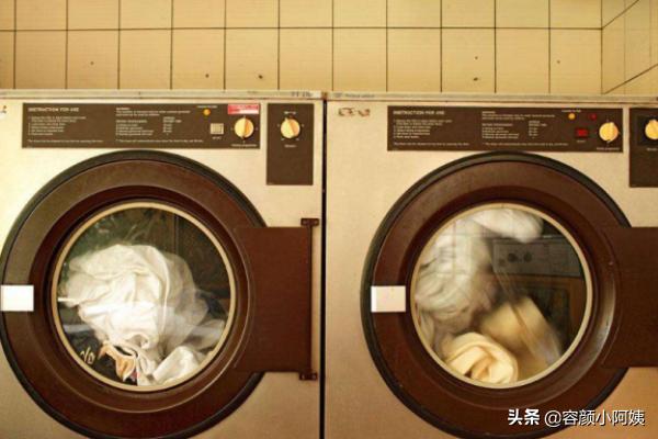 怎样清洗全自动滚筒洗衣机视频，怎样清洗全自动滚筒洗衣机漏水维修