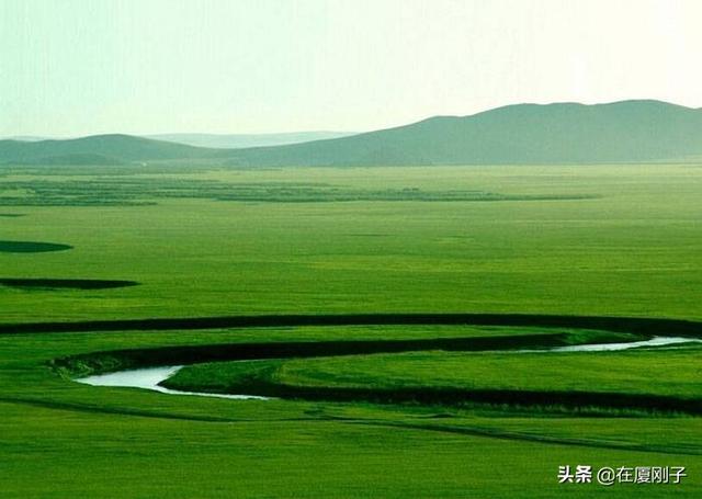 兴安旅游穿搭裙子， 印湘剁椒鱼头双榆树店