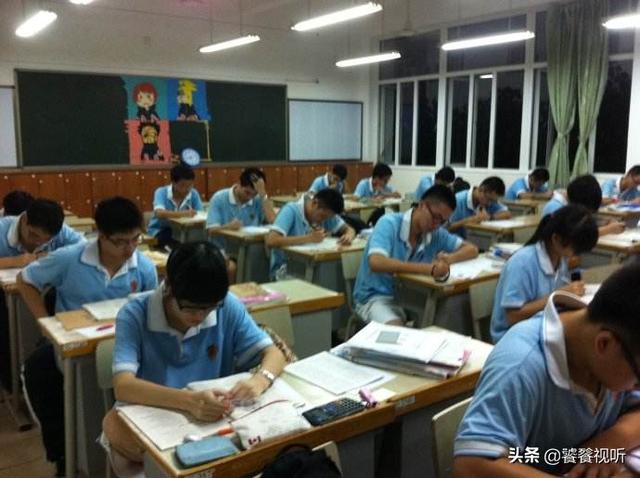 大学没考好是不是就完了，大学没考好怎么办