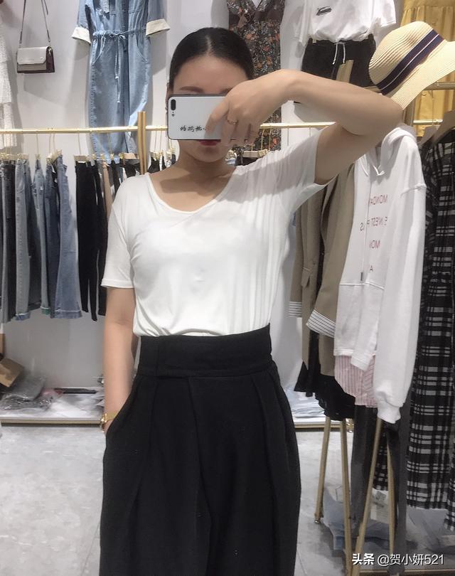 短款上衣如何搭配短裤女(图14)