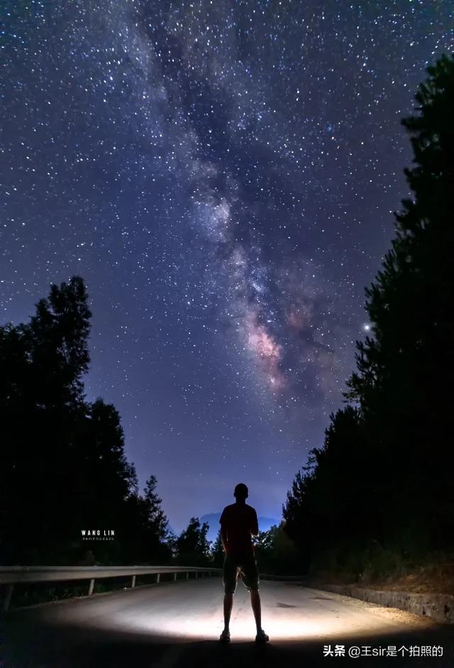 孤独的照片要怎么拍？：孤独一人的图片