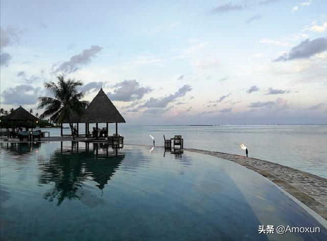 想去马尔代夫旅游，人均消费具体下多少，去过的经验者来吧