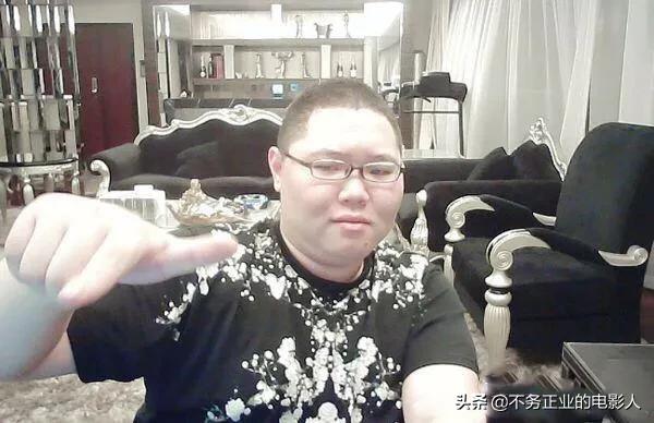 主播生存状态调查报告_做主播有前途吗？月入多少？