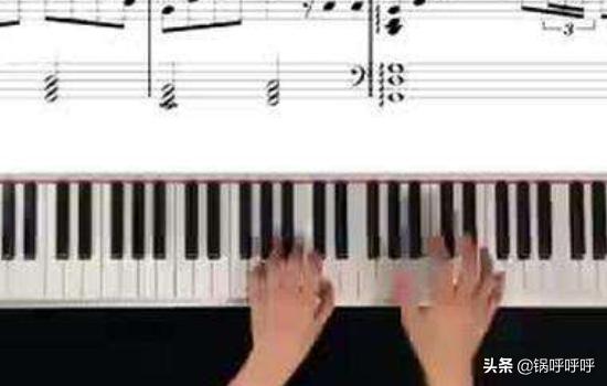[刚学要学钢琴断奏吗]钢琴好学吗？需要多久能学会？自学好学吗？
