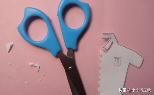 怎么剪衬衫的剪法简单手工剪纸折叠的衣服怎样剪？怎样剪纸衣？