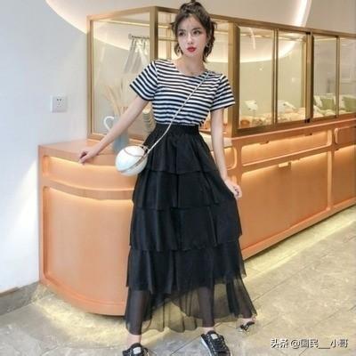 上衣如何搭配蛋糕裙子女(图6)