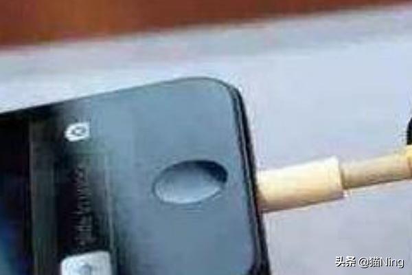 脸部发热是什么原因？：发烫