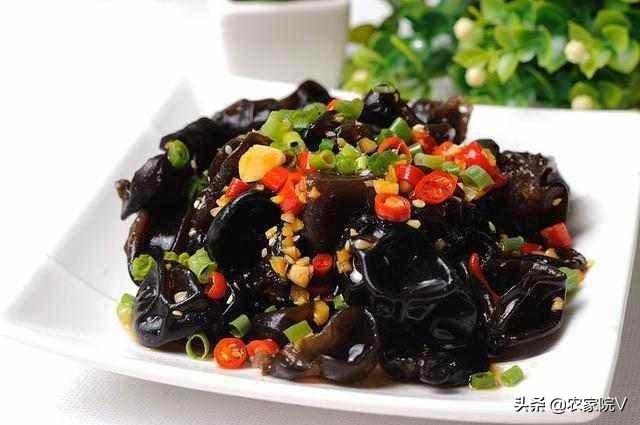凉拌黄花菜的做法-凉拌黄花菜的做法视频