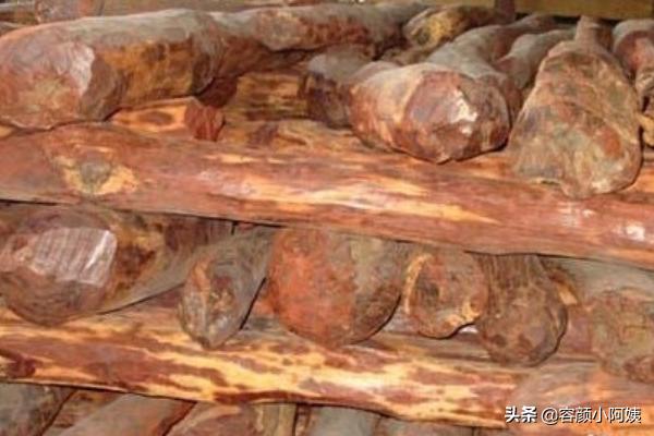 小叶紫檀鉴别?小叶紫檀鉴别真假只需3秒!