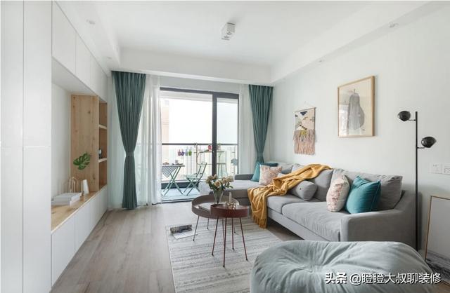 黑白灰如何搭配服装颜色(图6)