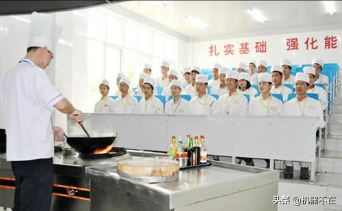 海外生活烹饪，海外生活烹饪还是面点烹饪好