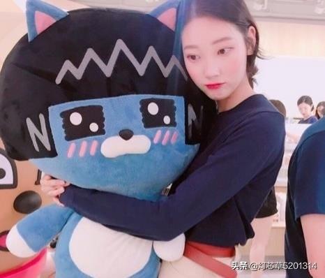头发太直显脸大怎么改善(图6)