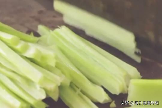 中午炒牛皮菜的做法大全(图13)
