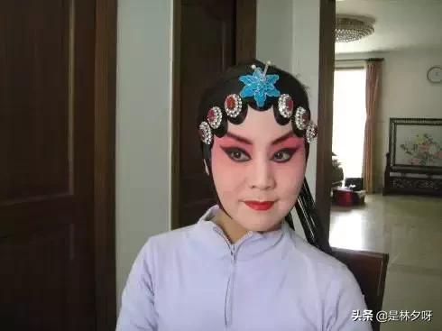 看话剧化妆技巧图片
