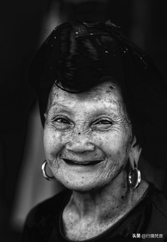 老年人手机壁纸（怎样能把一个老人拍摄好？）