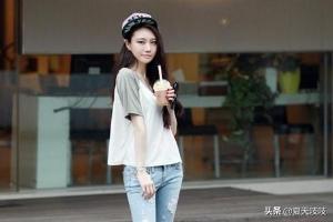 破洞牛仔裤怎么搭配鞋(图1)