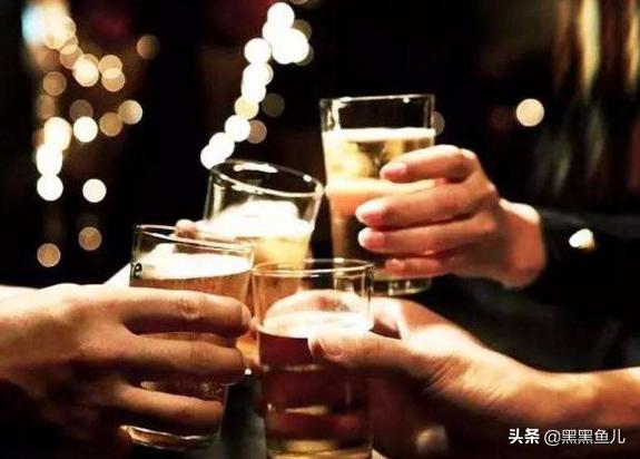 朋友圈发喝酒的话语有什么？：喝酒的说说