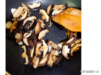 香菇滑鸡怎么做？