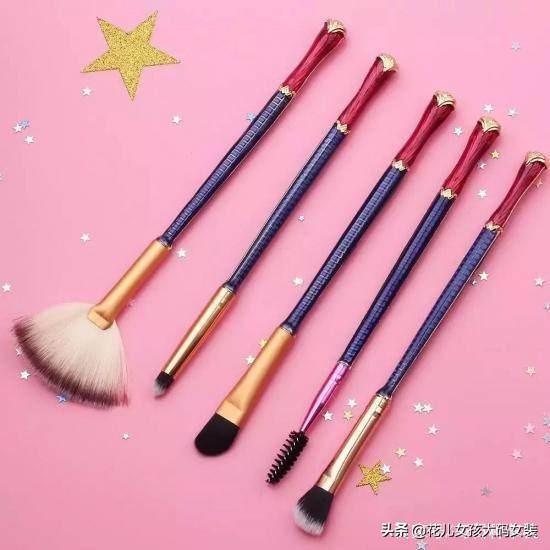 美妆好物模板素材图片大全

