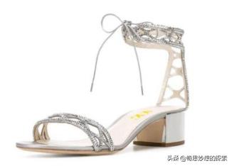 夏季小白鞋怎么搭配裙子(图7)