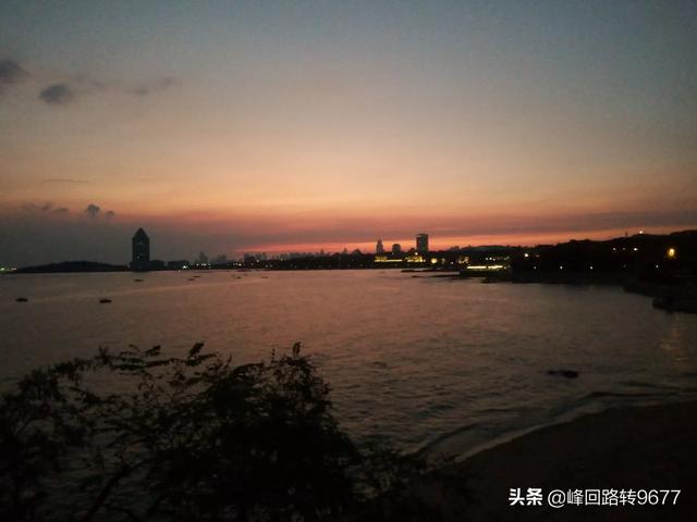 附近有海的旅游景点大全， 附近有海的地方