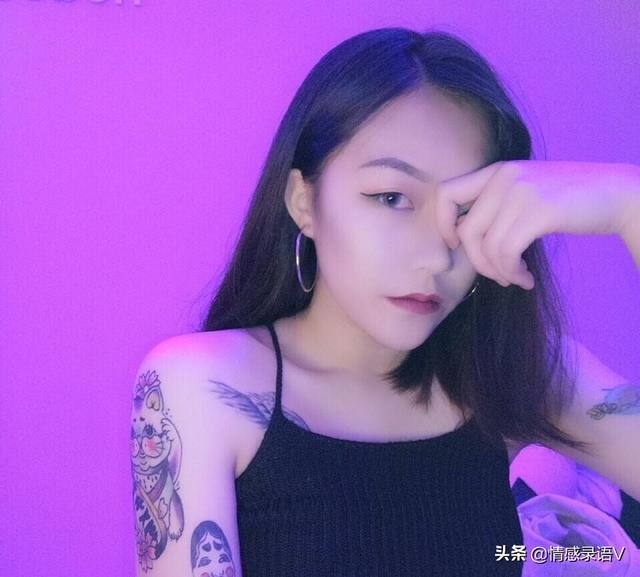 女性纹身是怎样文胸的(图6)
