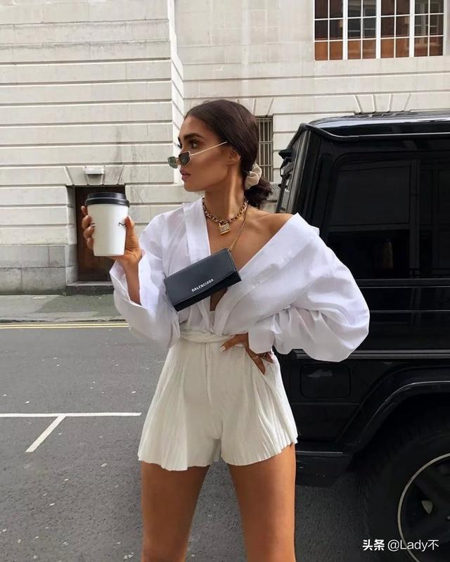 通勤如何搭配白衬衫女士(图8)