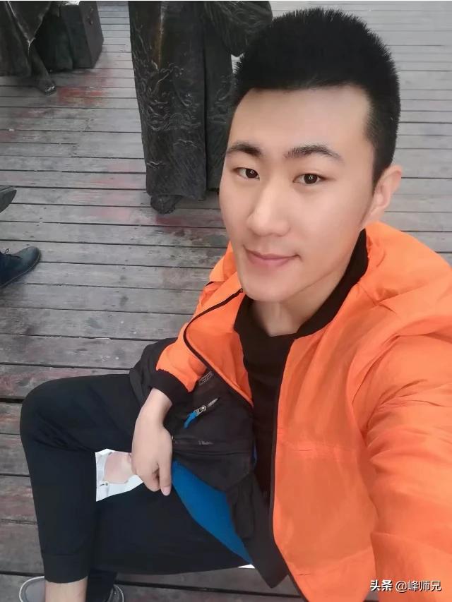 男人如何搭配衣服显年轻(图5)