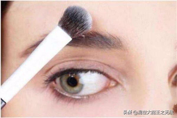 化妆有小技巧

