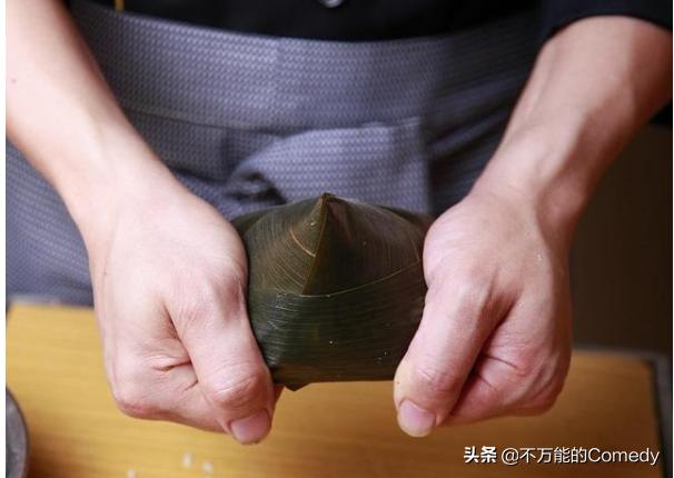 三角粽子的包法图解(正三角粽子的包法步骤？)