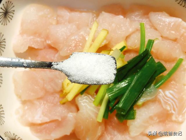 简便家常菜做法大全（在家里可以做的简单食物？）