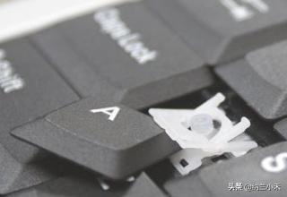 笔记本键盘失灵错乱（笔记本键盘失灵按键错乱）